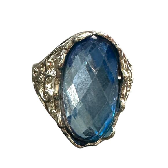 Aquamarine Costume Jewelry Statement Ring Oval 6 Silver Setting - Picture 1 of 7